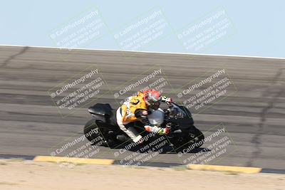 media/May-10-2025-Race Pace (Sat) [[db32fef2da]]/Vested/3-Bowl Set 1 (9am)/